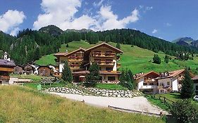 Hotel Dolomites Inn Canazei